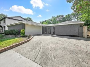 1614 Camero Dr, Carrollton, TX 75006