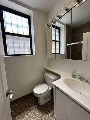 Rented by Mossanen Group | media 5