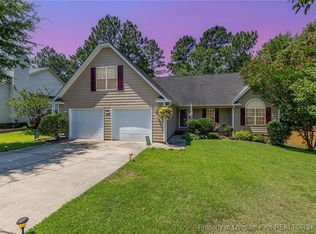 615 Bramblegate Rd, Hope Mills, NC 28348