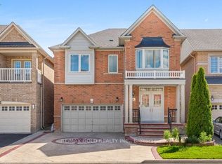 14 Beckenham Rd, Brampton, ON L6P2L7