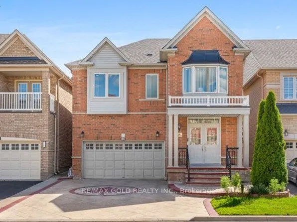 14 Beckenham Rd, Brampton, ON L6P 2L7