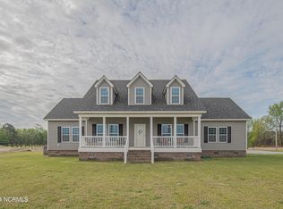 2368 Old Creek Rd, Grimesland, NC 27834