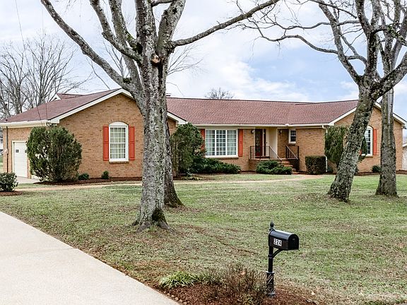 4th image of 224 Kennett Rd