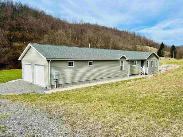 2862 Miracle Run Rd, Fairview, WV 26570