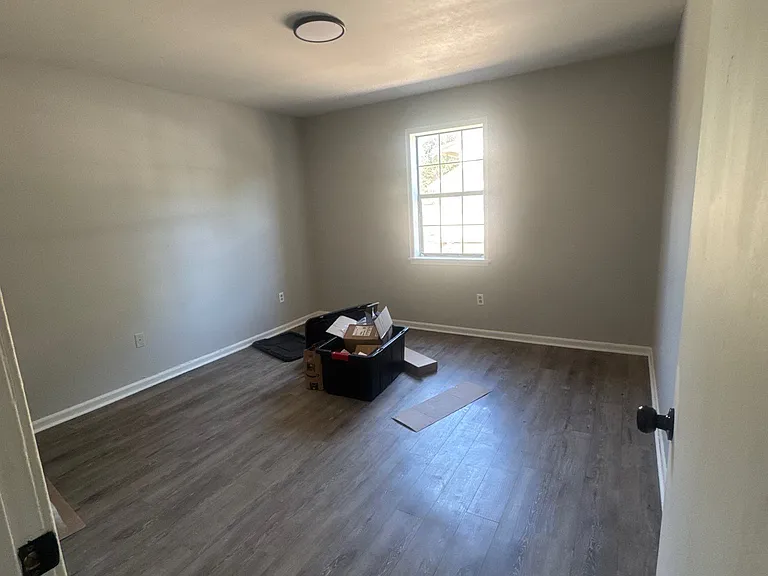 207 Highland St #4 — Photo 4