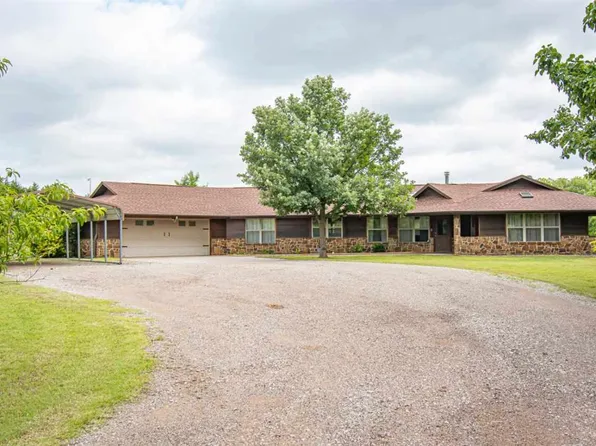 1199 N Amanda Ln, Stillwater, OK 74075