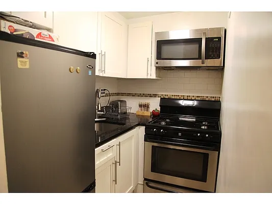 Sold by Aclawrence | media 15