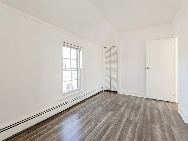 21 Central Ave — Photo 19