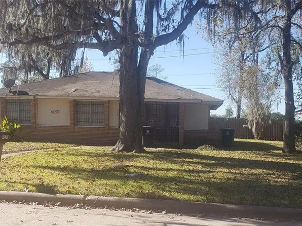 9503 Balsam Ln, Houston, TX 77078