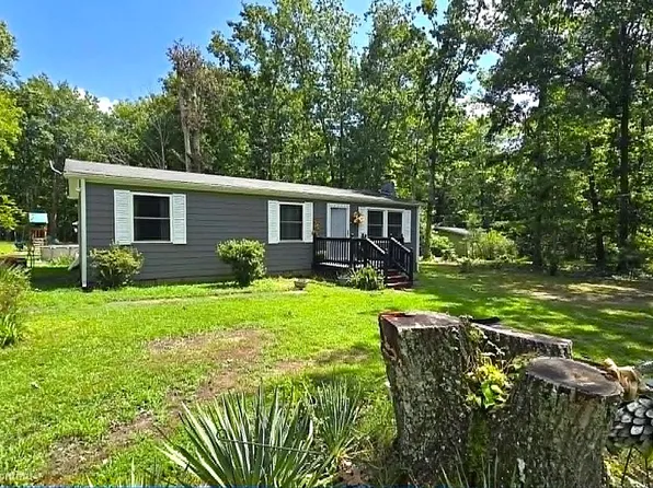 1397 Harris Creek Rd, Louisa, VA 23093