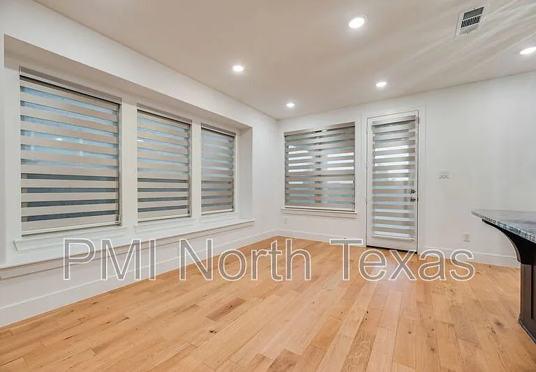 3926 Stars St — Photo 6