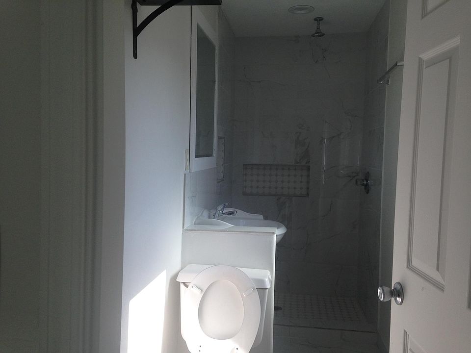 1st image of 3109 Clay Ave
