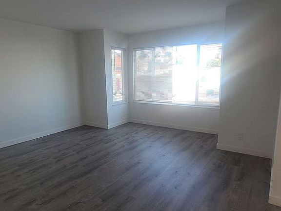 5th image of 501 41st Ave APT 4