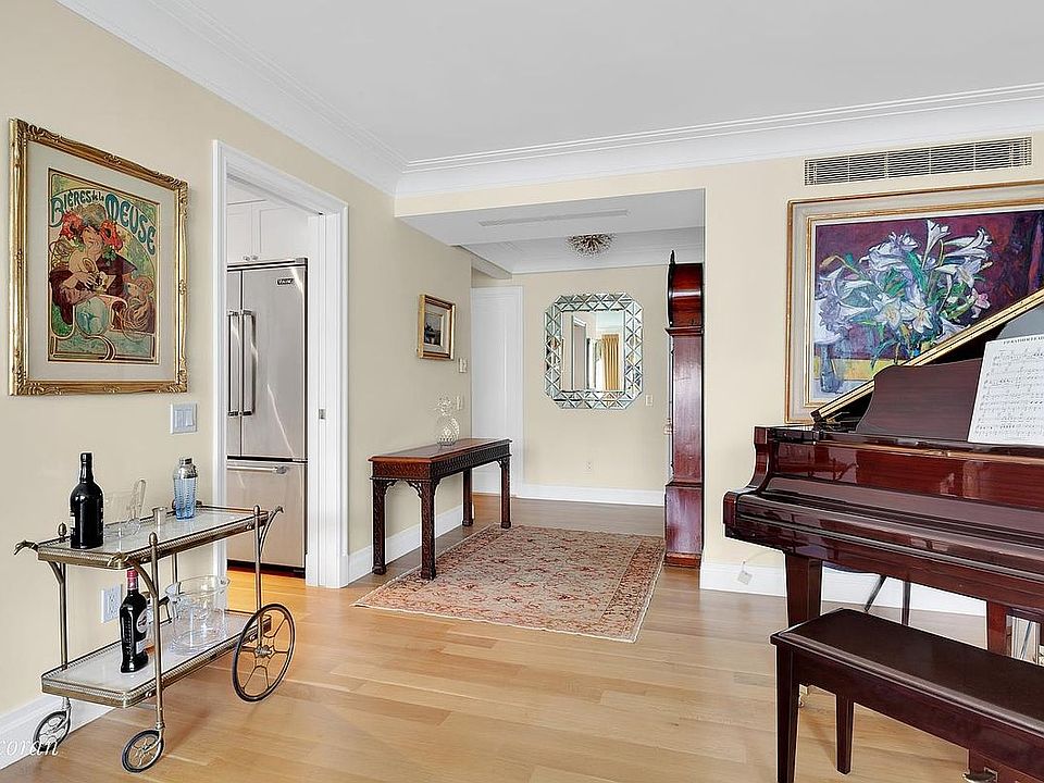 1st image of 200 E 66th St APT D-606