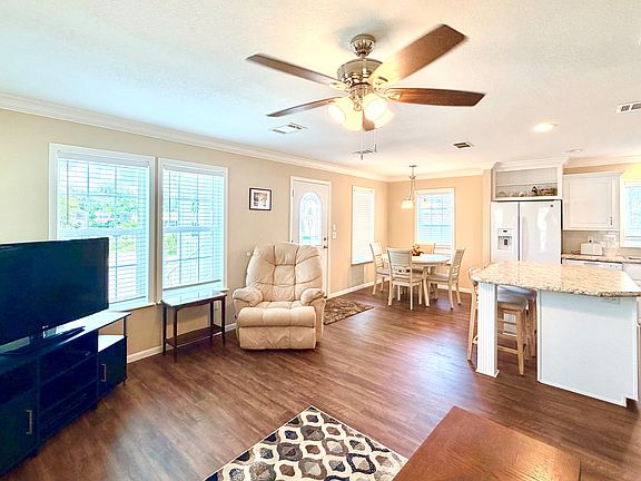 5th image of 24709 Sawfish Way #19C