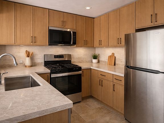 4th image of 1517 Armacost Ave APT 102