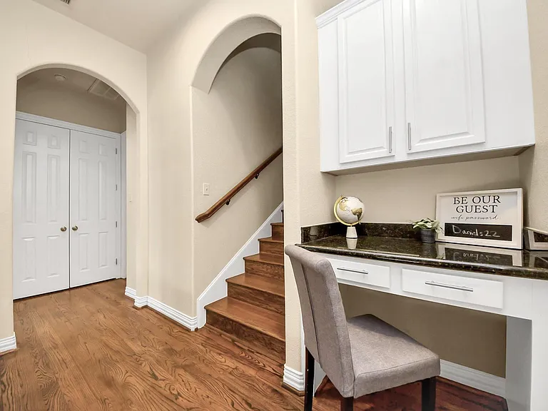 3507 Jackson St — Photo 17