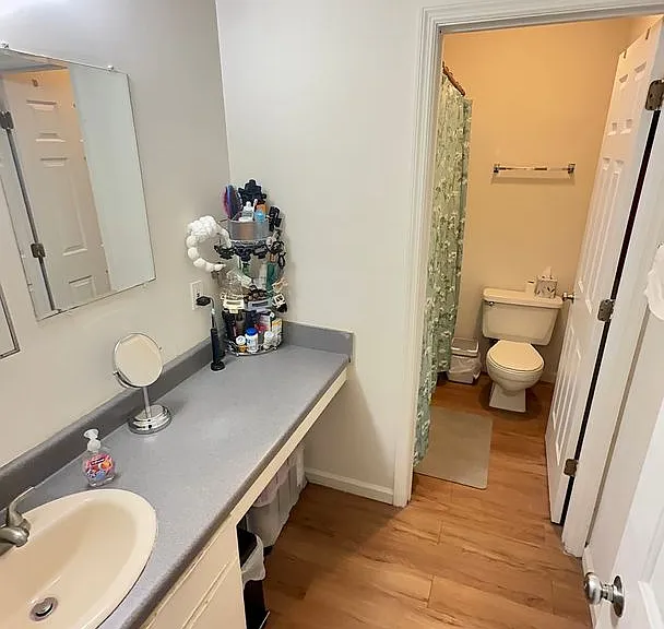 723 Baxter St #1 — Photo 8