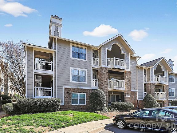 2nd image of 5009 Sharon Rd Unit C