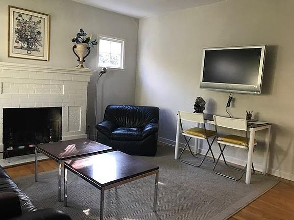 2nd image of 960 Hutchinson Ave #Furnished