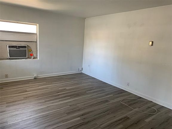5th image of 1174 W Minnesota Ave