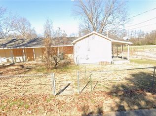 320 E Mountain Rd #8, Springdale, AR 72764