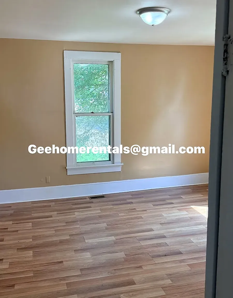 3 bed, 1016 sqft, $1,000 — Photo 4