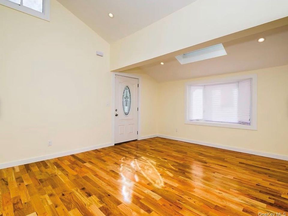 2nd image of 16 cyrus Avenue