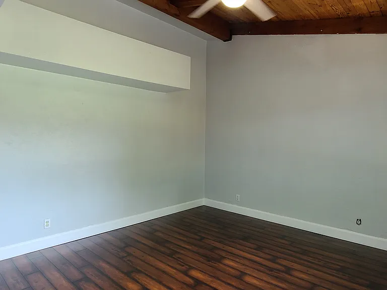 Upstairs room with walkin closet.