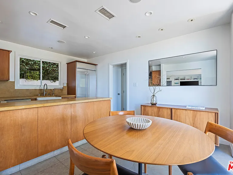 1568 Viewsite Dr — Photo 11