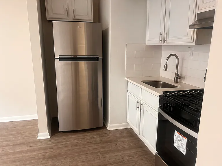 109 Washington St #7 — Photo 5