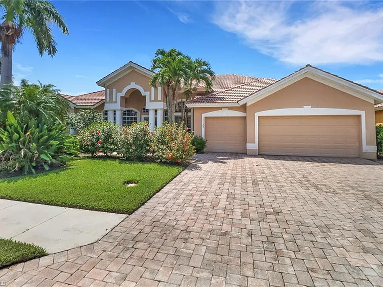 11128 Sierra Palm Ct — Photo 1