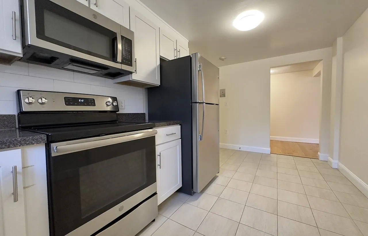2 bed, $2,650 — Photo 4