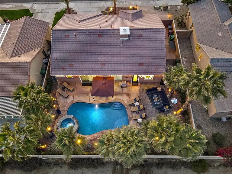47412 Harbour Lights Ln — Photo 1