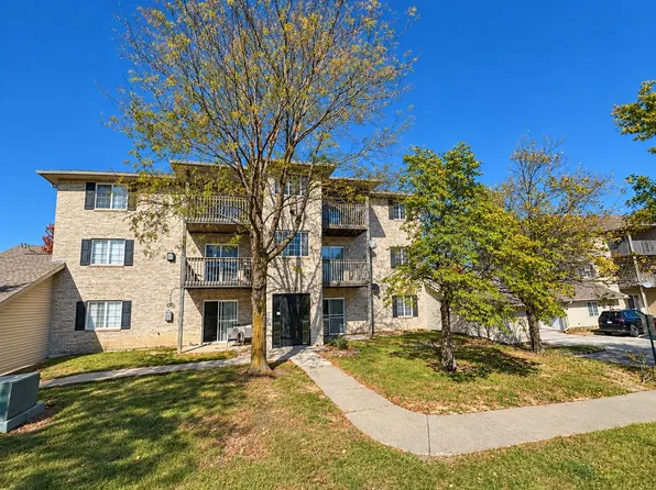 10121 Sutton Dr Unit 10, Urbandale, IA 50322