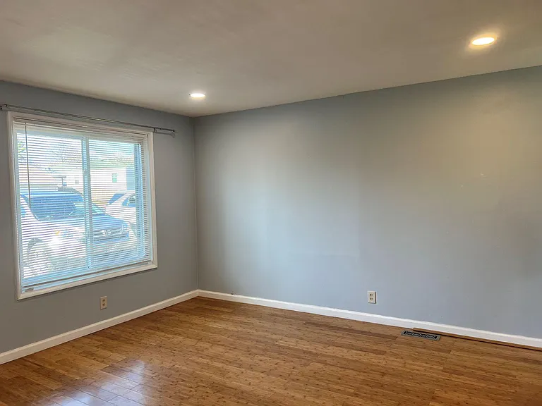 2490 Bonniebrook Dr — Photo 4