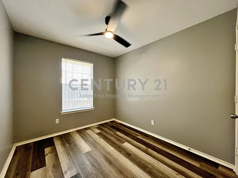 1010 S Retta St — Photo 18