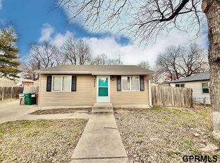 2956 N 11th St, Lincoln, NE 68521