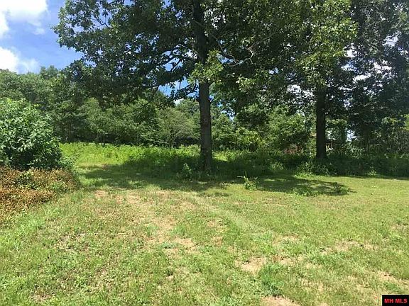 3rd image of 197 Fieldwood Ln