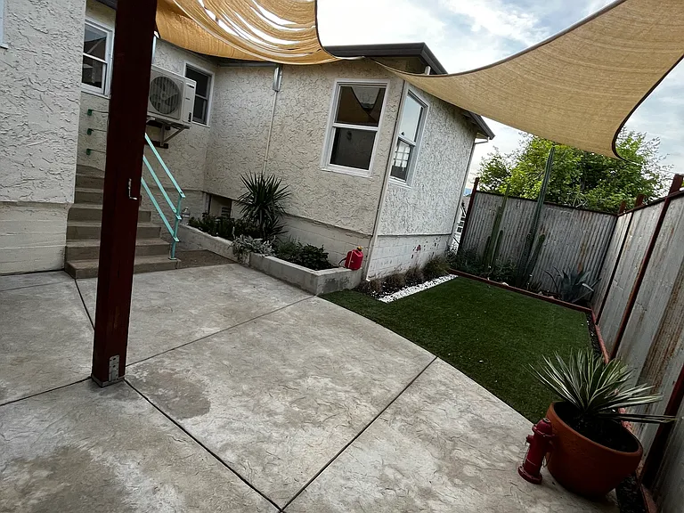 1845 Willis St — Photo 11