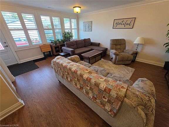 3rd image of 58 Szollosy Cir