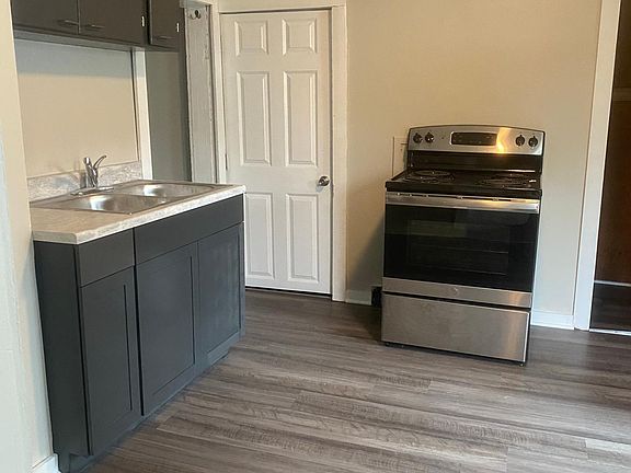 3rd image of 217 Pindar St #217