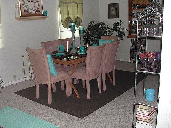 5th image of 374 Bernhardt Dr
