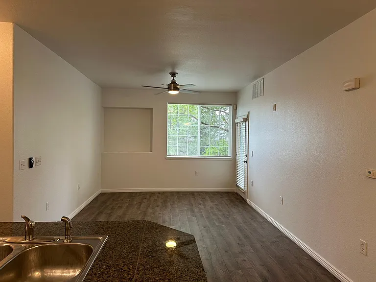 2672 S Cathay Way #103 — Photo 3