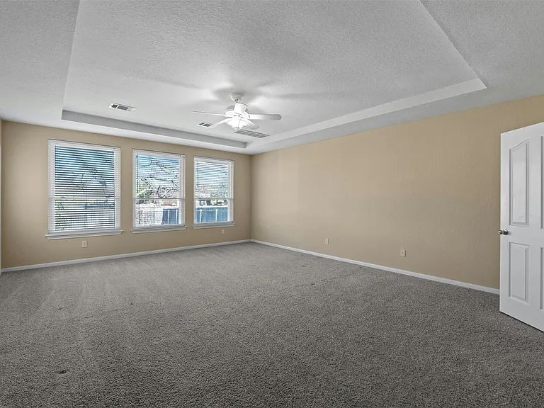 1001 Chickory Ct — Photo 13