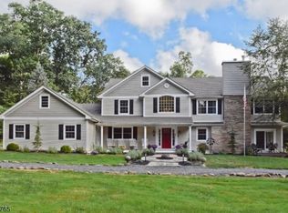 3 Hamilton Dr, Morristown, NJ 07960