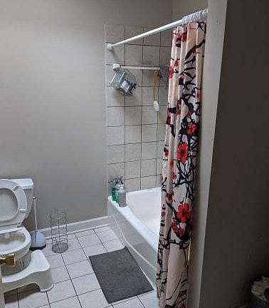 4th image of 1156 W Grand Ave #401