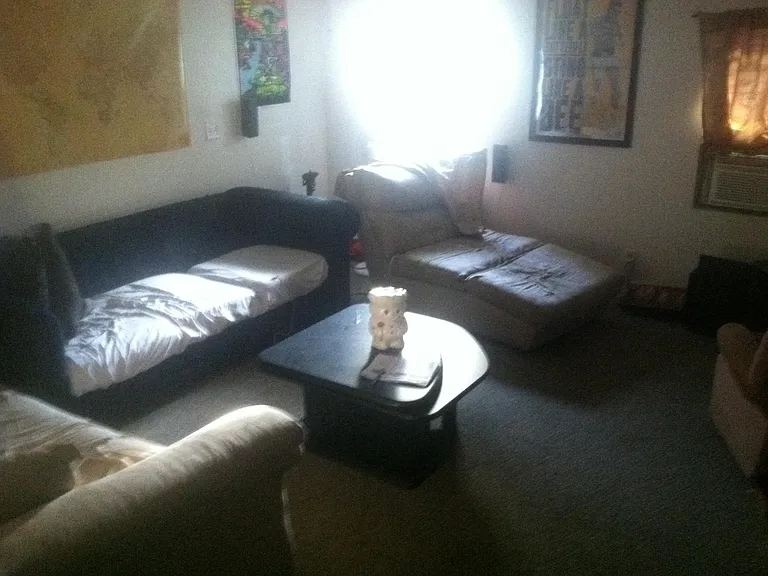 929 S Summit St — Photo 9