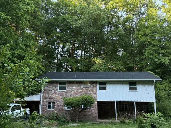 352 Hickory Grove Blvd, Clarksville, TN 37040