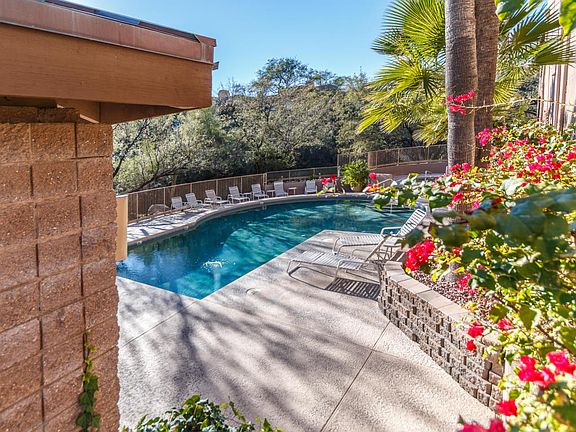 3rd image of 6655 N Canyon Crest Dr